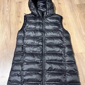 Zara Black Quilted lightweight Puffer gilet